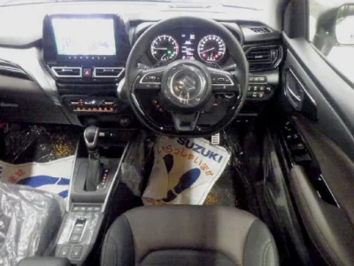 Suzuki FRONX  с аукциона в Японии