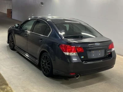 Subaru LEGACY B4