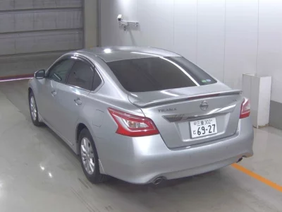 Nissan TEANA