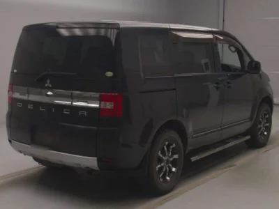 Mitsubishi DELICA D5