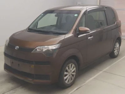 Toyota SPADE  с аукциона в Японии