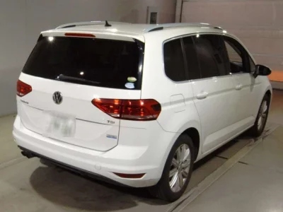 Volkswagen GOLF TOURAN