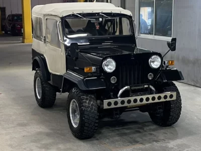 Mitsubishi JEEP