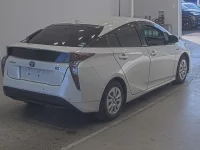 Toyota PRIUS лот № 1415 оценка 3.5  с аукциона в Японии 1