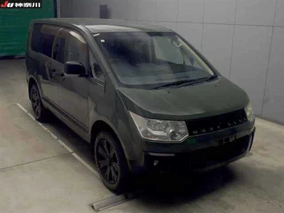 Mitsubishi DELICA D5