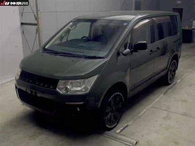Mitsubishi DELICA D5