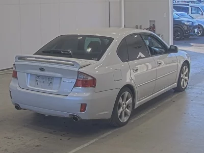 Subaru LEGACY B4