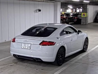 Audi TT  с аукциона в Японии
