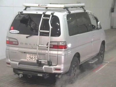 Mitsubishi DELICA