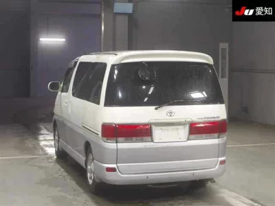 Toyota HIACE REGIUS  с аукциона в Японии