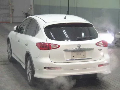 Nissan SKYLINE CROSSOVER