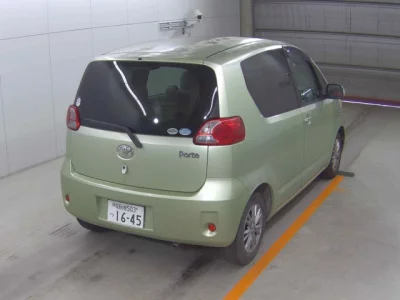 Toyota PORTE  с аукциона в Японии