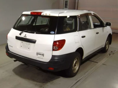 Mitsubishi LANCER VAN