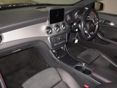 Mercedes-Benz CLA CLASS