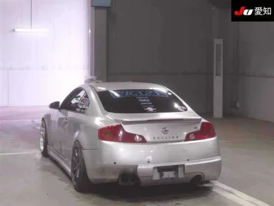 Nissan SKYLINE  с аукциона в Японии