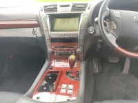 Lexus LS лот № 2176 оценка 4  с аукциона в Японии 4