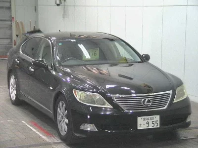 Lexus LS  с аукциона в Японии