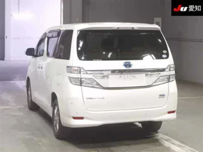 Toyota VELLFIRE  с аукциона в Японии