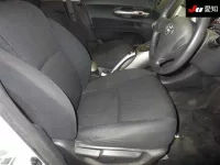 Toyota AURIS лот № 30724 оценка 3.5  с аукциона в Японии 5