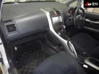 Toyota AURIS лот № 30724 оценка 3.5  с аукциона в Японии 2