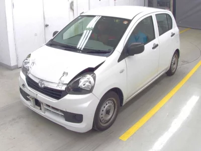 Toyota PIXIS EPOCH  с аукциона в Японии