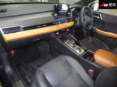 Mitsubishi OUTLANDER PHEV