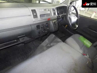 Toyota HIACE VAN  с аукциона в Японии