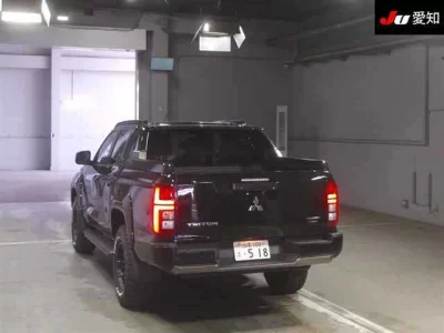 Mitsubishi TRITON