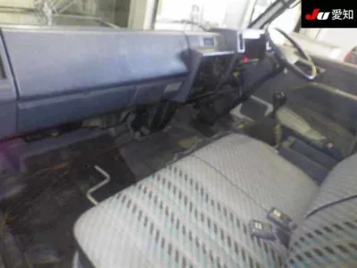 Isuzu ELF  с аукциона в Японии