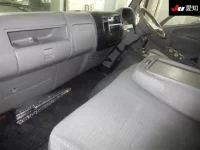 Toyota DYNA лот № 8011 оценка R  с аукциона в Японии 2