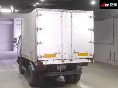 Mazda TITAN  с аукциона в Японии