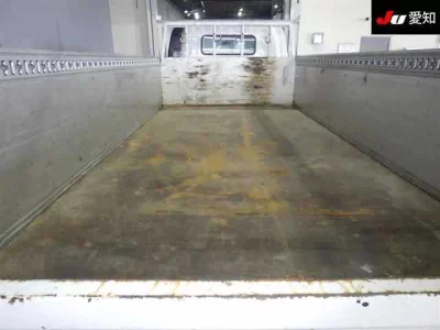 Toyota DYNA  с аукциона в Японии