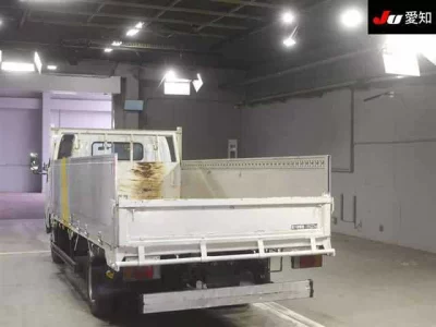 Toyota DYNA  с аукциона в Японии