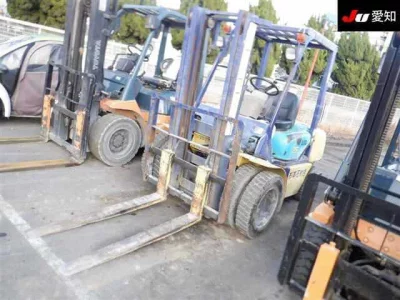 KOMATSU FORKLIFT