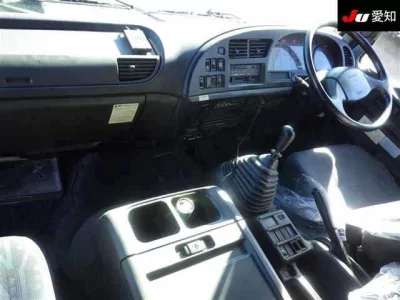 Isuzu FORWARD  с аукциона в Японии