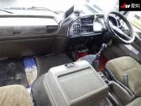 Isuzu FORWARD лот № 8621 оценка 3.5  с аукциона в Японии 2