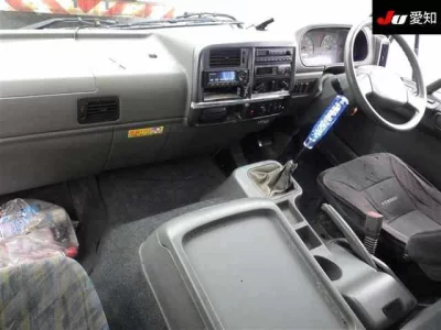 Mitsubishi FUSO TRUCK  с аукциона в Японии