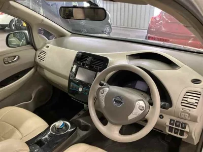 Nissan LEAF  с аукциона в Японии