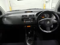 Suzuki SWIFT лот № 9138 оценка 3  с аукциона в Японии 2