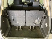 Toyota ISIS лот № 25029 оценка 3.5  с аукциона в Японии 9