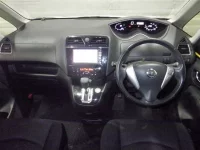 Nissan SERENA лот № 43 оценка 3.5  с аукциона в Японии 2
