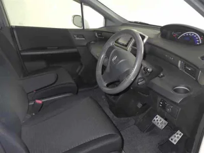 Honda FREED  с аукциона в Японии