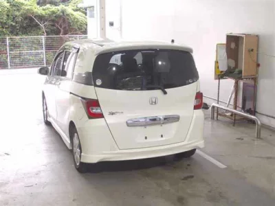 Honda FREED  с аукциона в Японии