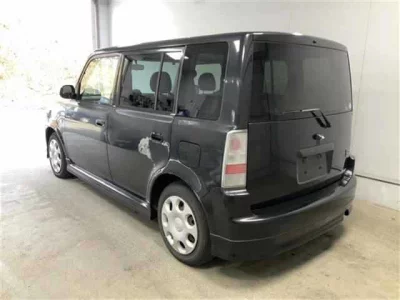 Toyota BB  с аукциона в Японии