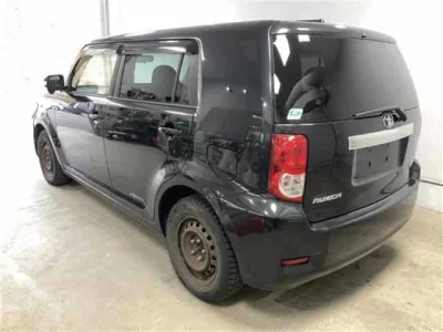 Toyota COROLLA RUMION  с аукциона в Японии