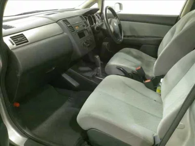 Nissan TIIDA LATIO  с аукциона в Японии