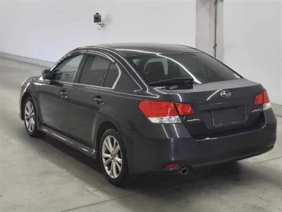 Subaru LEGACY B4