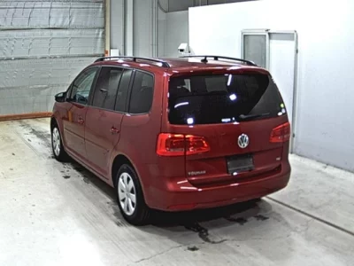Volkswagen GOLF TOURAN