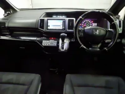 Honda STEP WAGON  с аукциона в Японии