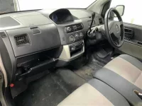 Nissan OTTI лот № 11031 оценка R  с аукциона в Японии 2